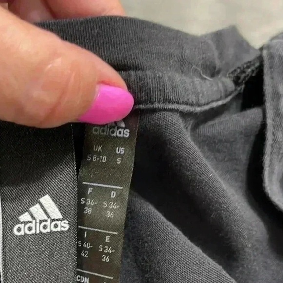 2/20 Adidas Sleeveless Tie Knot Tank Top - Picture 7 of 10